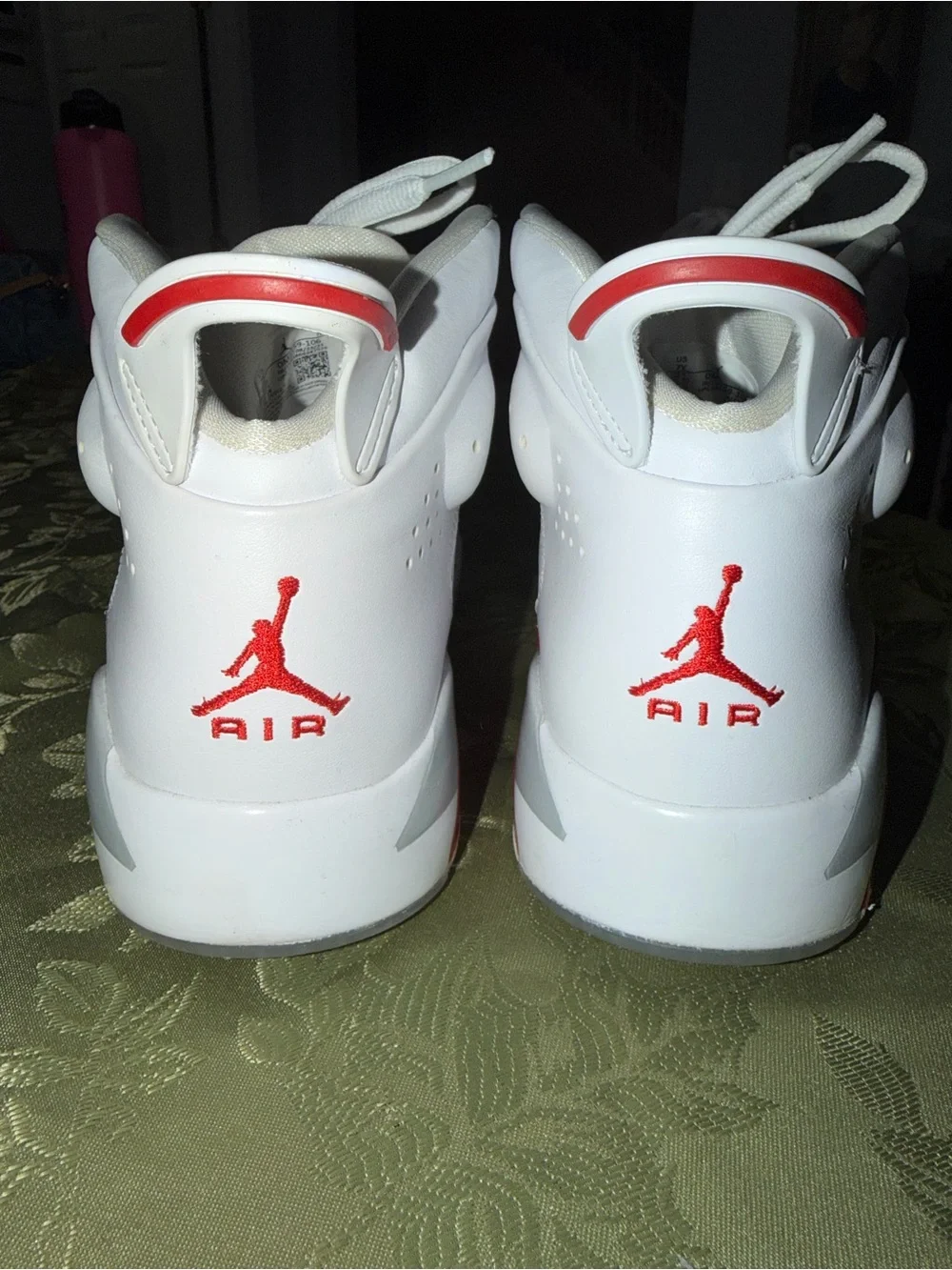 Air Jordan Kids 'WHITE FIRE RED' Top Sneakers